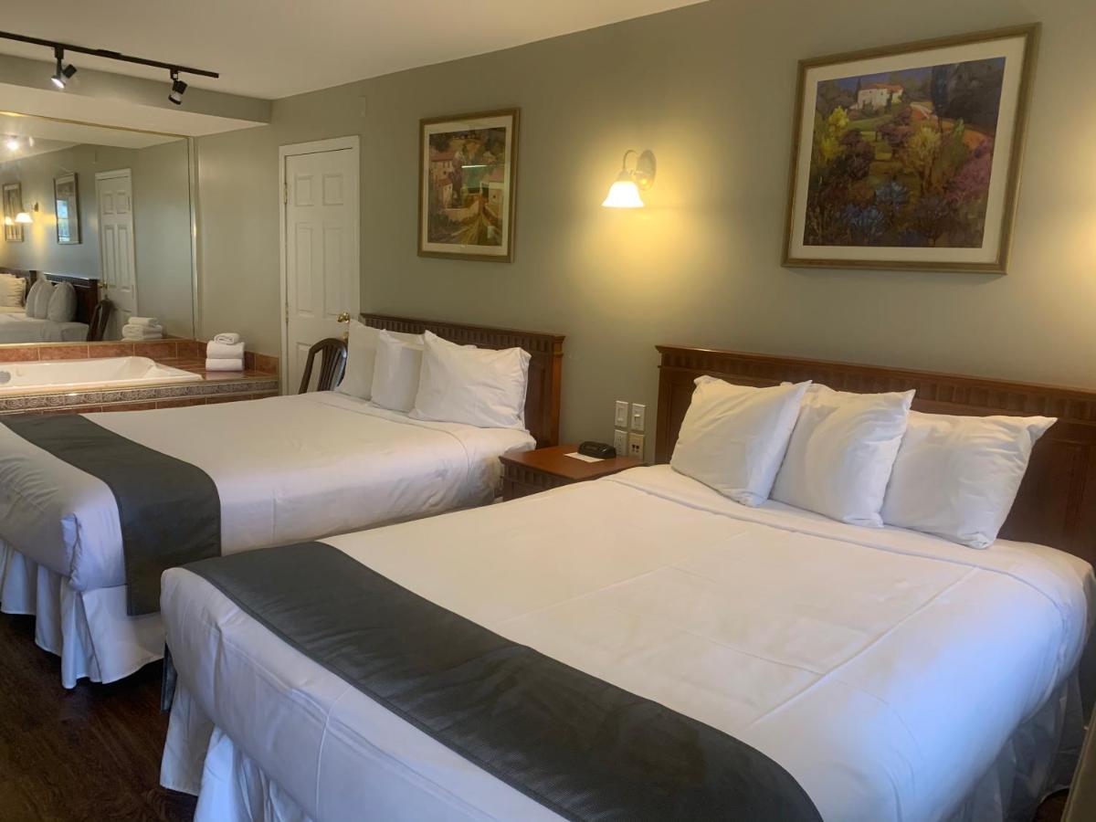 Saint-Sauveur-des-Monts Hotel And Suites Les Laurentides מראה חיצוני תמונה